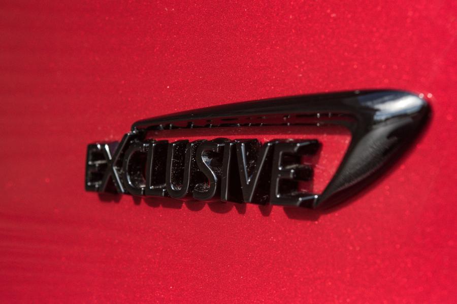 Логотип Vauxhall Insignia Sports Tourer Exclusive 2018 года  (фото 11 из 17)